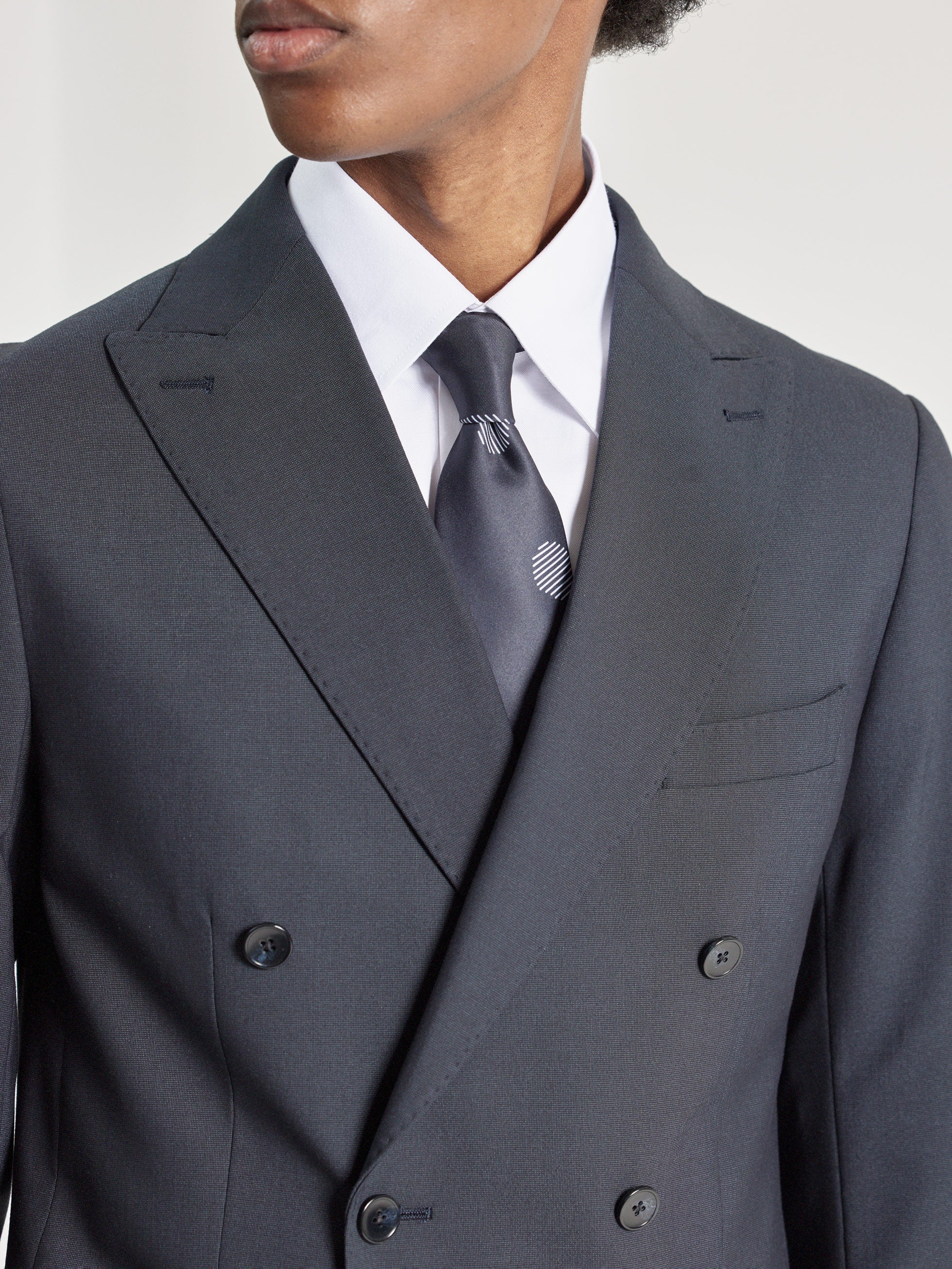 NAVY 6X2 DOUBLE-BREASTED SUIT