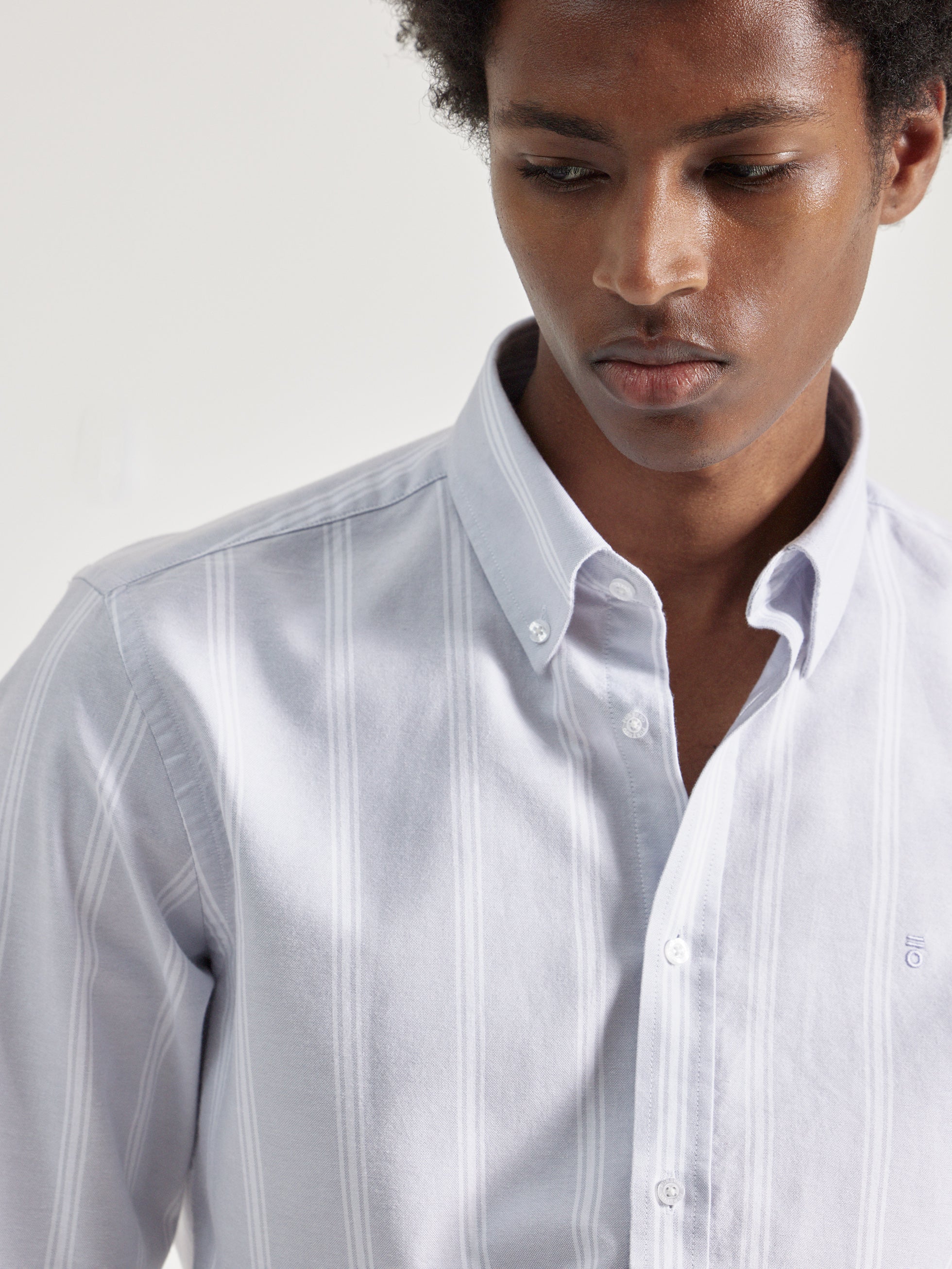 LIGHT GREY FANTASY STRIPE CASUAL OXFORD SHIRT