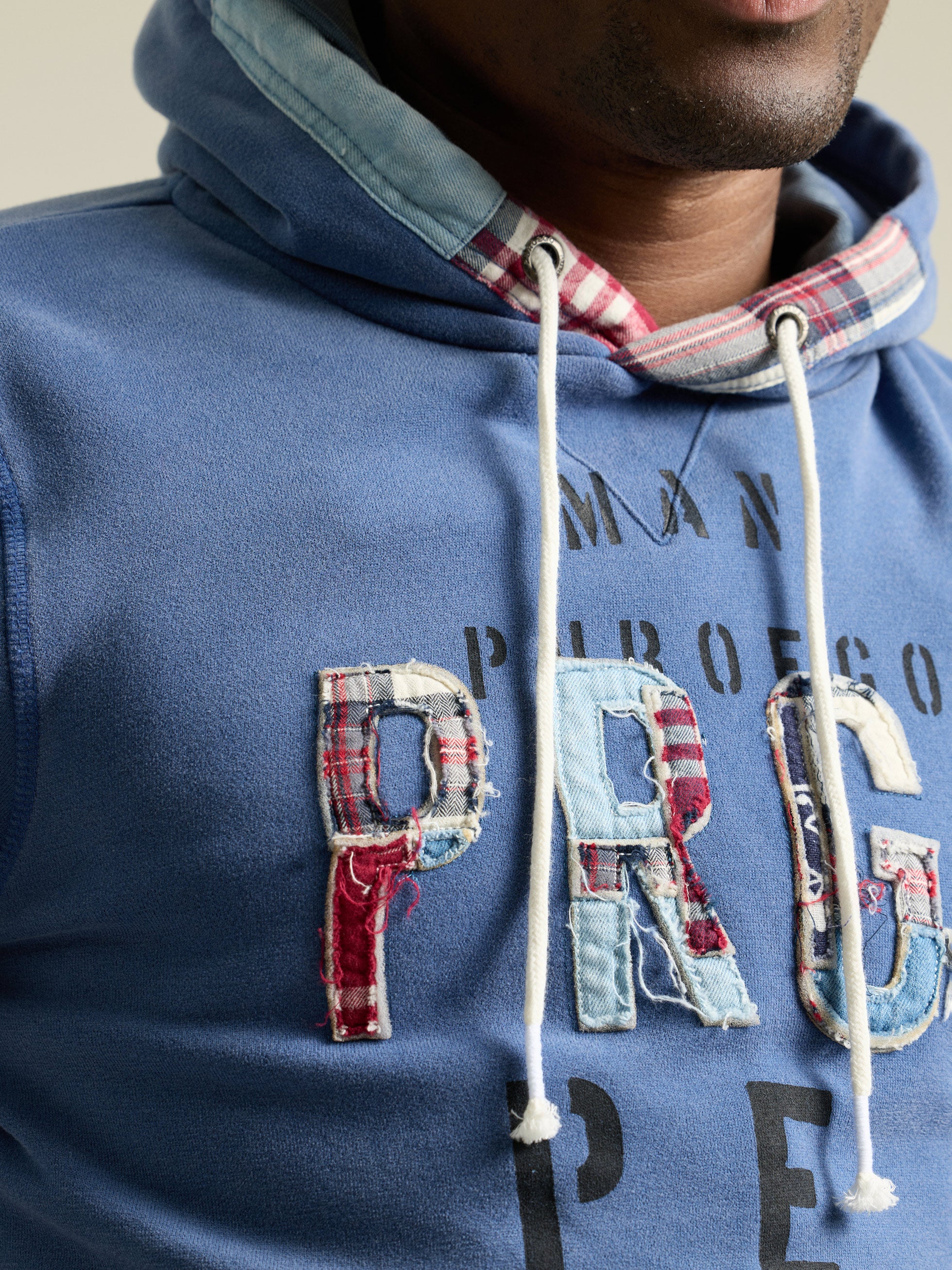 BLUE HOODED PATCHWORK SWEATSHIRT